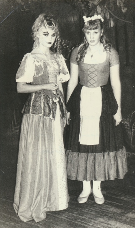 Palamuse kultuurimaja näiteringi näitlejad Terje Tammistu ja Mirjam Isotamm