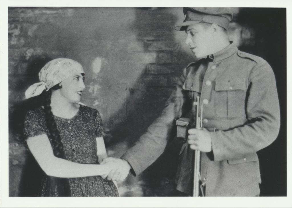 Stseen Theodor Lutsu filmist "Noored kotkad"