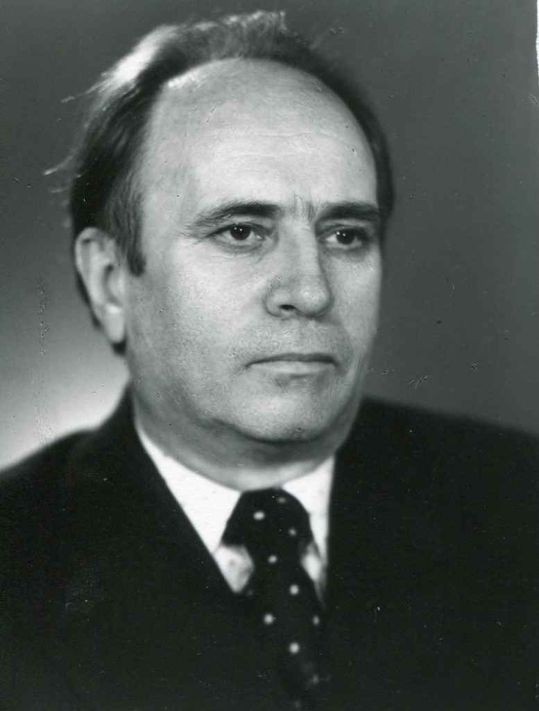 TEMHTUI vanemteadur dr. Naumov