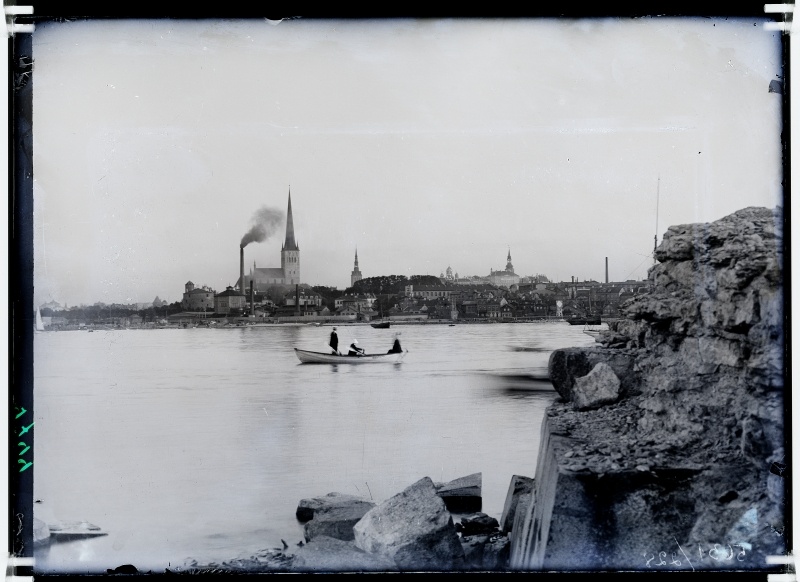 View of the city in the waters of Kalaranna. From the battery.
