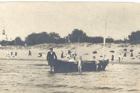 Hungerburg. View of the sea coast