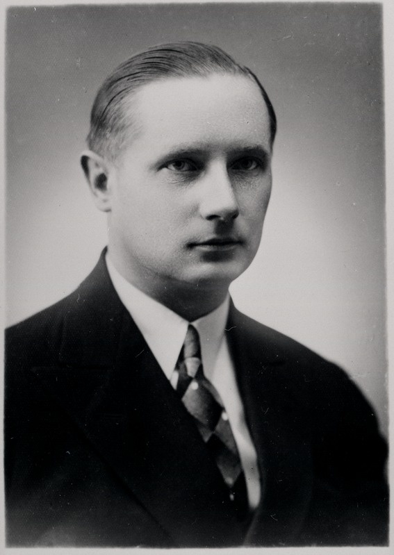 Dr Eduard Neumann (hilisem Uuemaa)