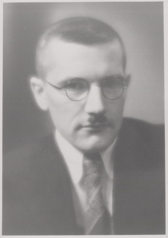 Dr Friedrich Kienast