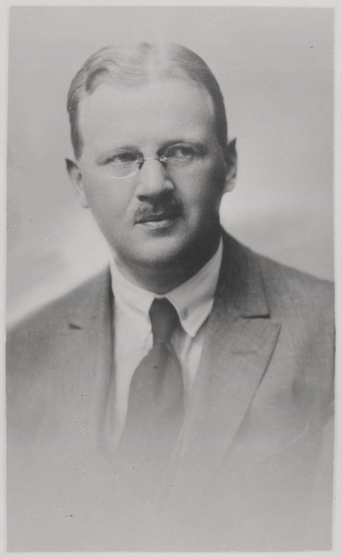 Dr. Gerhard Rall