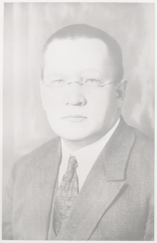 Dr Olev/Osvald Leesik