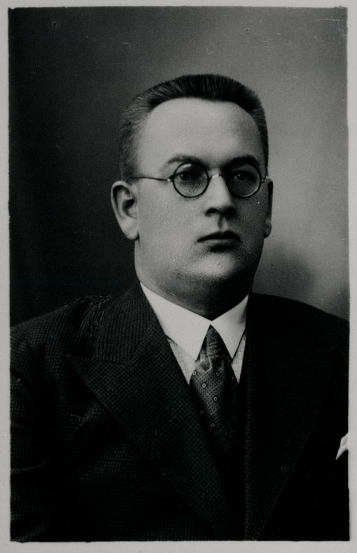 Dr Feliks-Johannes Leesik