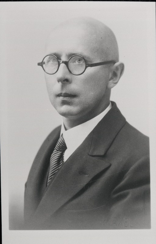 Dr Valter Klaas