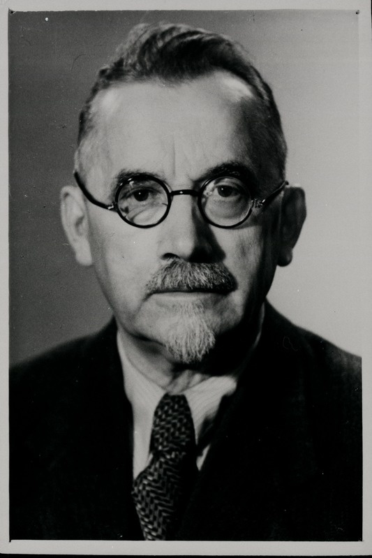 Prof. Albert Valdes