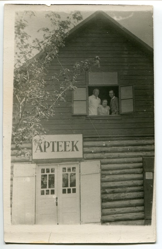 Sadala apteegi esimene asukoht