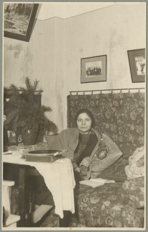 Dr. Kulli ämmaemand Melanie Vanaveski