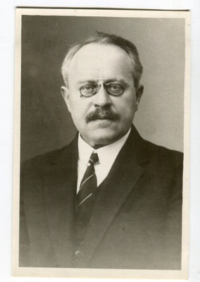 Neurokirurg Ludvig Puusepp  duplicate photo