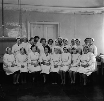Tallinna linna Sanitaar-Epidemioloogiajaama bakterioloogia labori personal  duplicate photo
