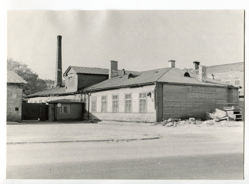 Endine madruselaste kroonukool ja suguhaiguste laatsaret Tallinnas