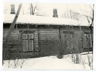 Endine Kroonu Maaväehospidali barakk  similar photo