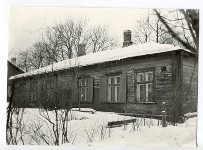 Endine Kroonu Maaväehospidali barakk  similar photo
