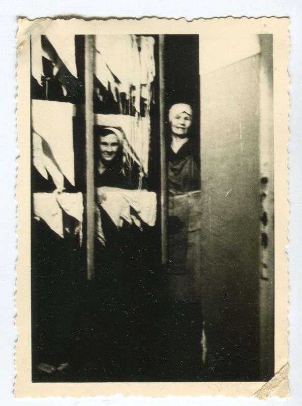 Tallinna Lastehaigla pesunaised pesu kuivatamas