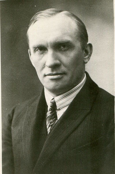 Professor Saareste