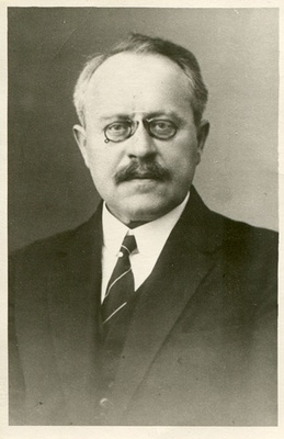 Professor Ludvig Puusepp  duplicate photo