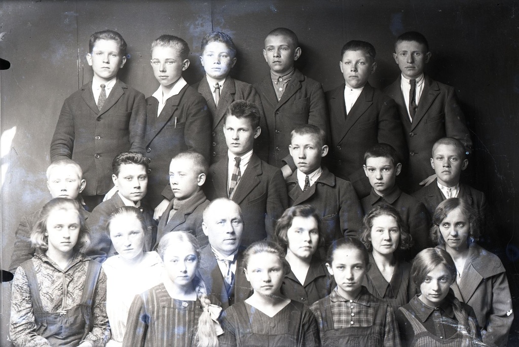 Muhu, Liiva kooli õpilased