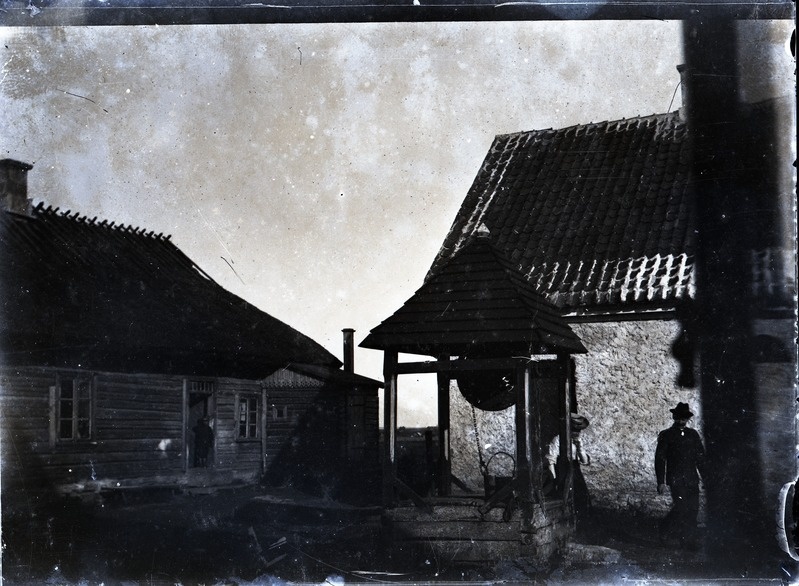 Saaremaa, Uuemõisa valla vaestemaja