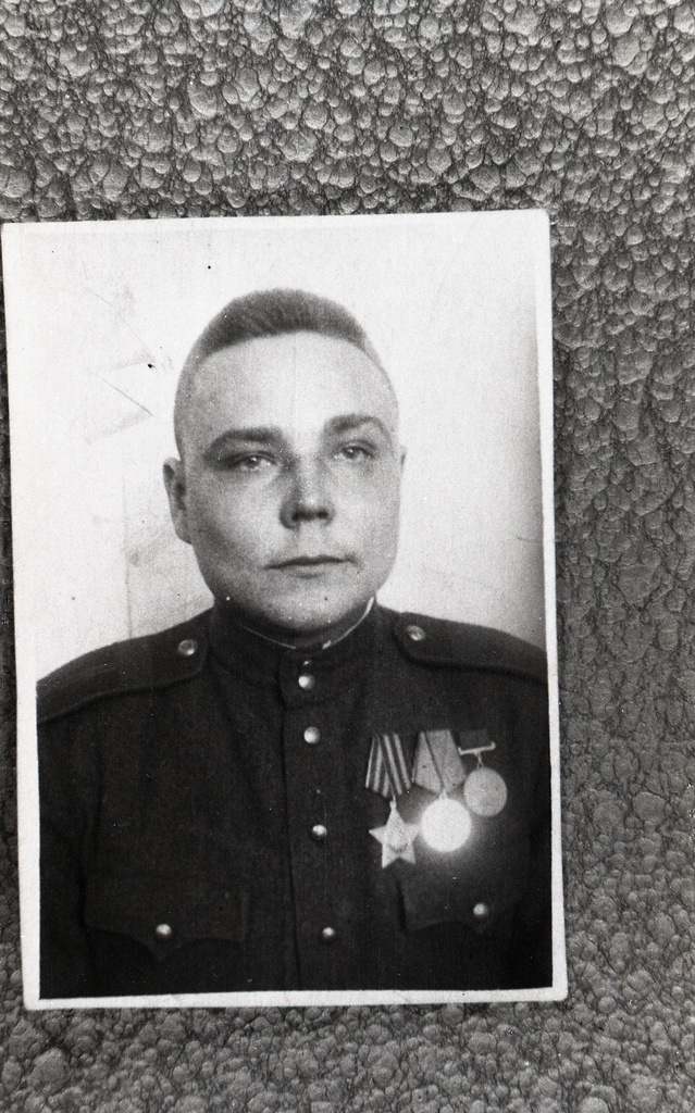 H. Anti: rinnaportree