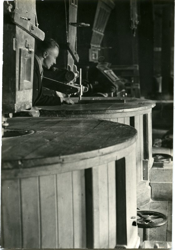 Kuressaare Jahu- ja Leivakombinaadi veski sisevaade