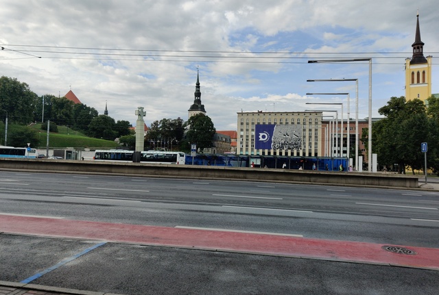 View of the Freedom Square rephoto