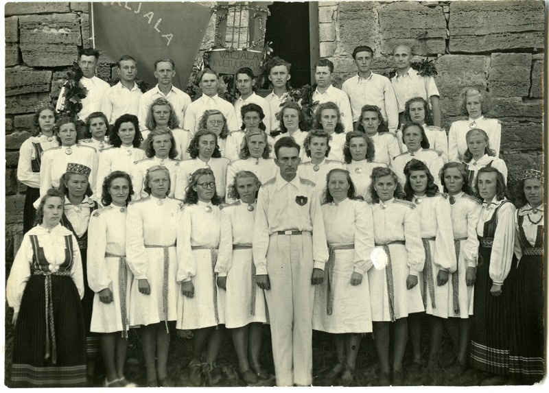 Valjala rahvamaja laulukoor