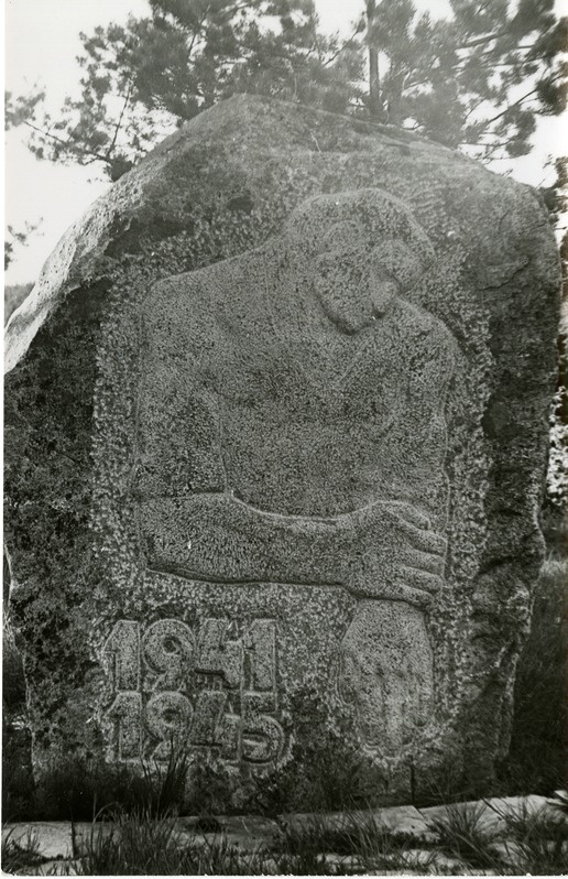 Monument vennashaual Püha kalmistul