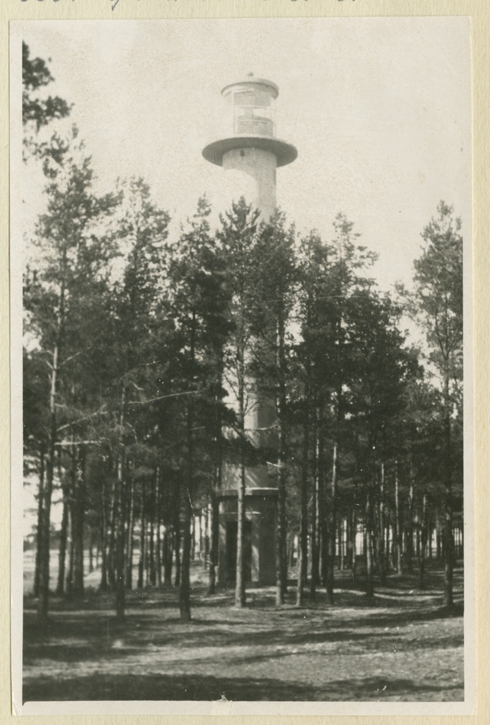 Construction of the southern lighthouse of Prangli