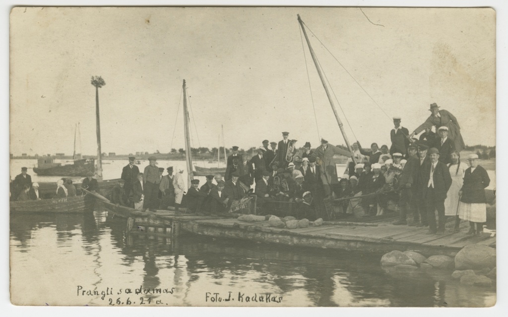 Long-distance in Prangli harbor