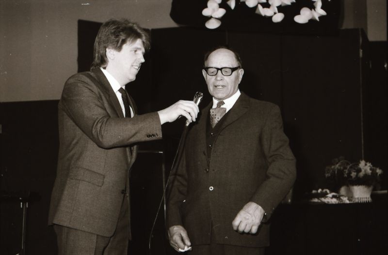 Fotonegatiiv. Taebla kooli 140.aastapäeva tähistamine 29.aprillil 1988.a.  
Foto: Elmar Ambos.