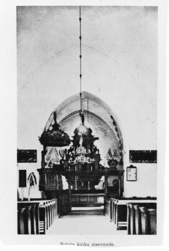 Negatiiv. Ridala kiriku sisevaade. Läänemaa. 1967. 
Kopeerija: M. Arro.