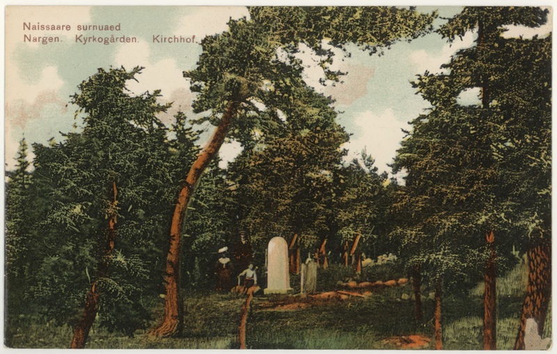 Naissaare graveyard