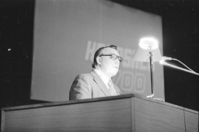 Negatiiv. Teaduslik konverents "Haapsalu 700" kultuurimajas, mai 1979. Fredi Tomps. Foto: A. Tarmula.  similar photo
