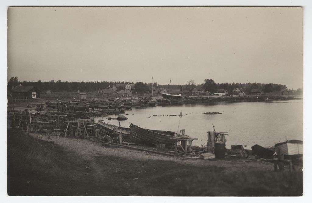 Naissaare South port