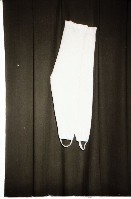 Negatiiv. Teeninduskombinaat "haapsalu" 1968.a. silmkoe toodete näidised. "karupüksid" - mudel 1968.
Kopeerija: M. Arro, 1967.