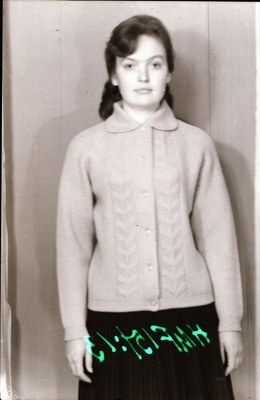 Negatiiv. Teeninduskombinaat "Haapsalu" kampsunite mudelid 1969.aastal.  duplicate photo