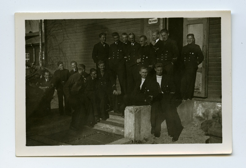 Marine Aspirants Group at the stage of the building of the Aegna Commandant Training Company