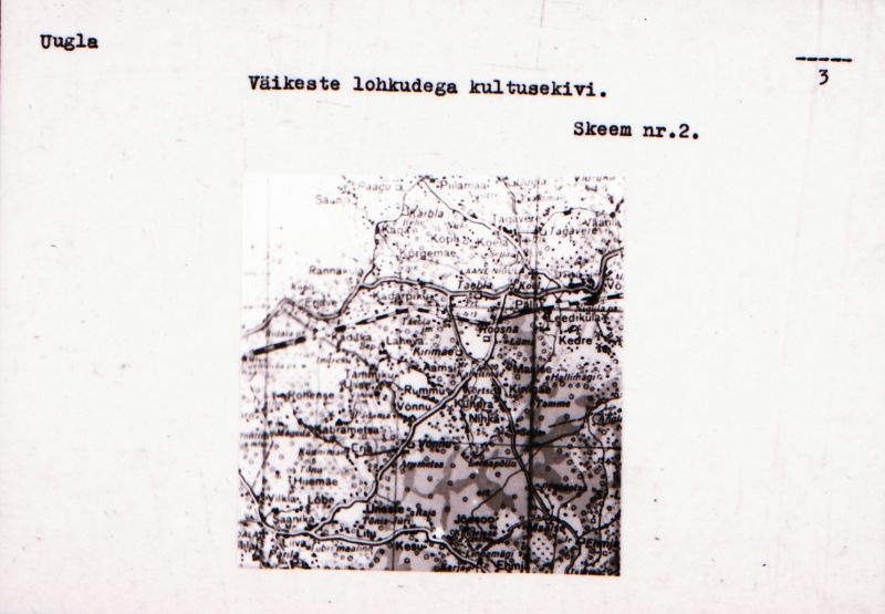 Negatiiv. Uugla väikeste lohkudega kultusekivi.
Ü.p. 1976.