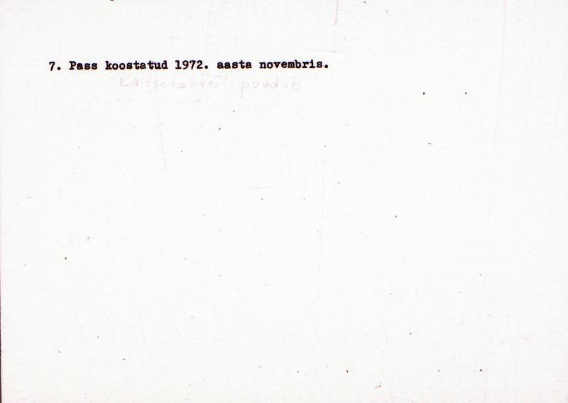 Negatiiv. Kullamaa. Maa-alune kalmistu.
Ü.p. 1976.