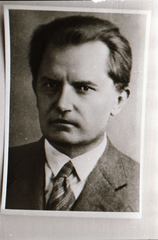 Negatiiv. 1917. a sündmusi Haapsalus ja selle ümbruses kajastav materjal. Ümberpildistus trükisest. Ümberpildistas Mihail Naumov, 1987.