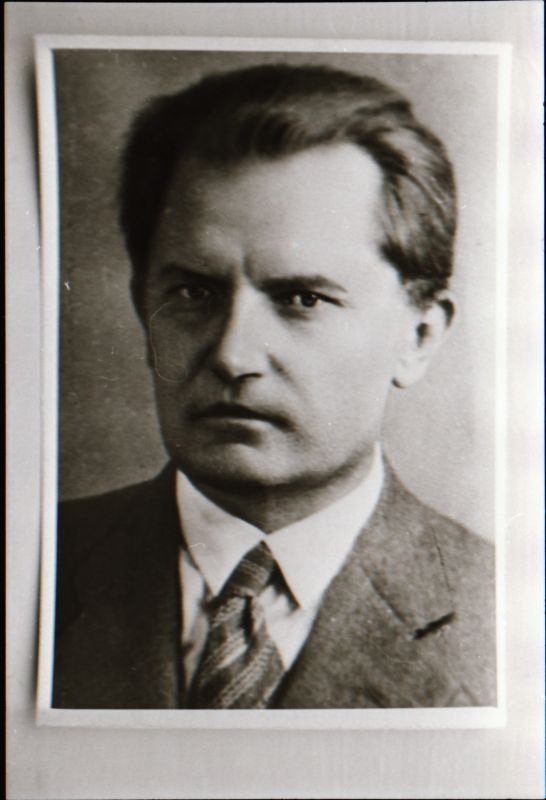 Negatiiv. 1917. a sündmusi Haapsalus ja selle ümbruses kajastav materjal. Ümberpildistus trükisest. Ümberpildistas Mihail Naumov, 1987.
