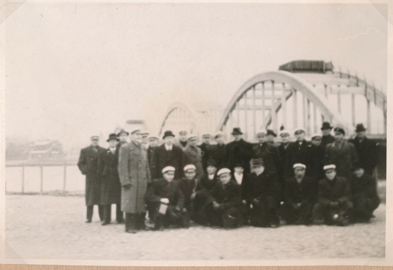 Foto. Haapsalu Meestelaulu Ühingu Meeskoor 1942-1943. Pärnus