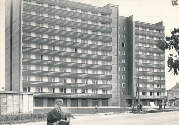 TRÜ ühiselamu ( Narva mnt 25). Tartu, 1971.