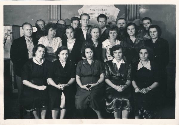 Kauplus Kodutarve (21. Juuni 15), kollektiiv. Tartu, 1961.