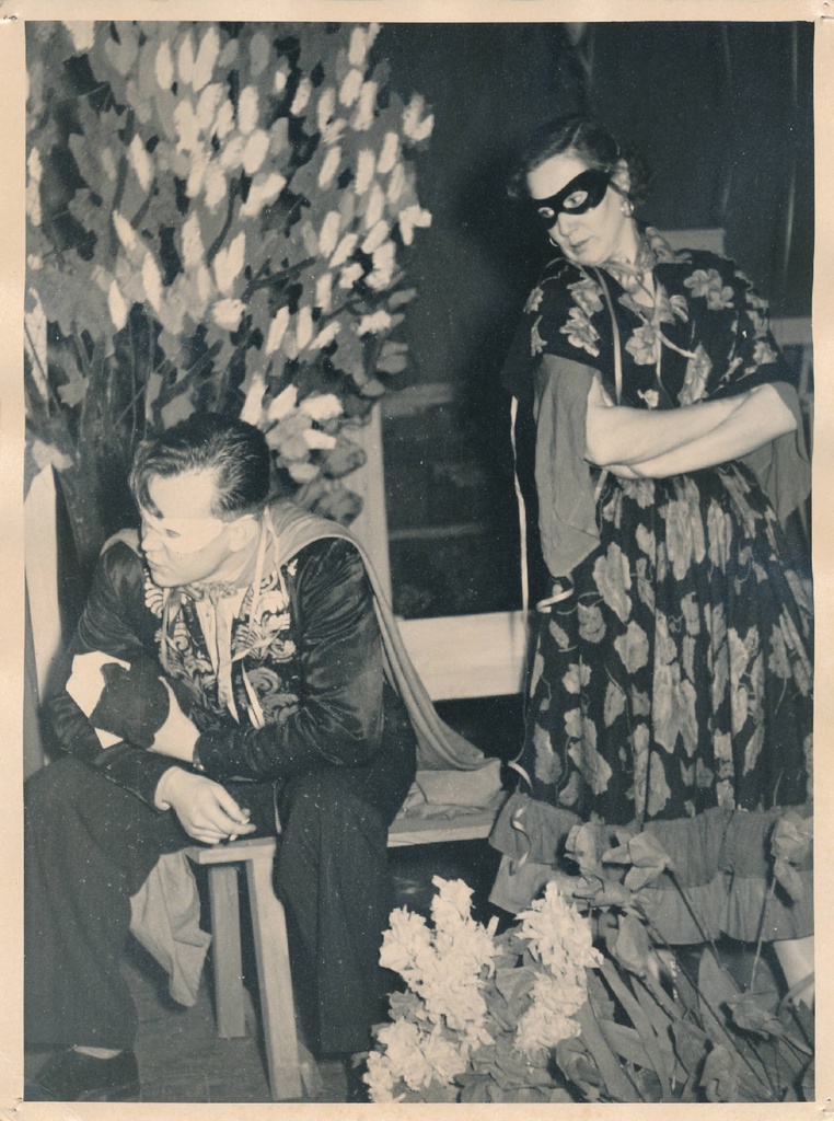 ENSV Ametiühingute Nõukogu Tartu Kultuurihoone Isetegevuslik Teater. Stseen näidendist "Kauge tee". 1959