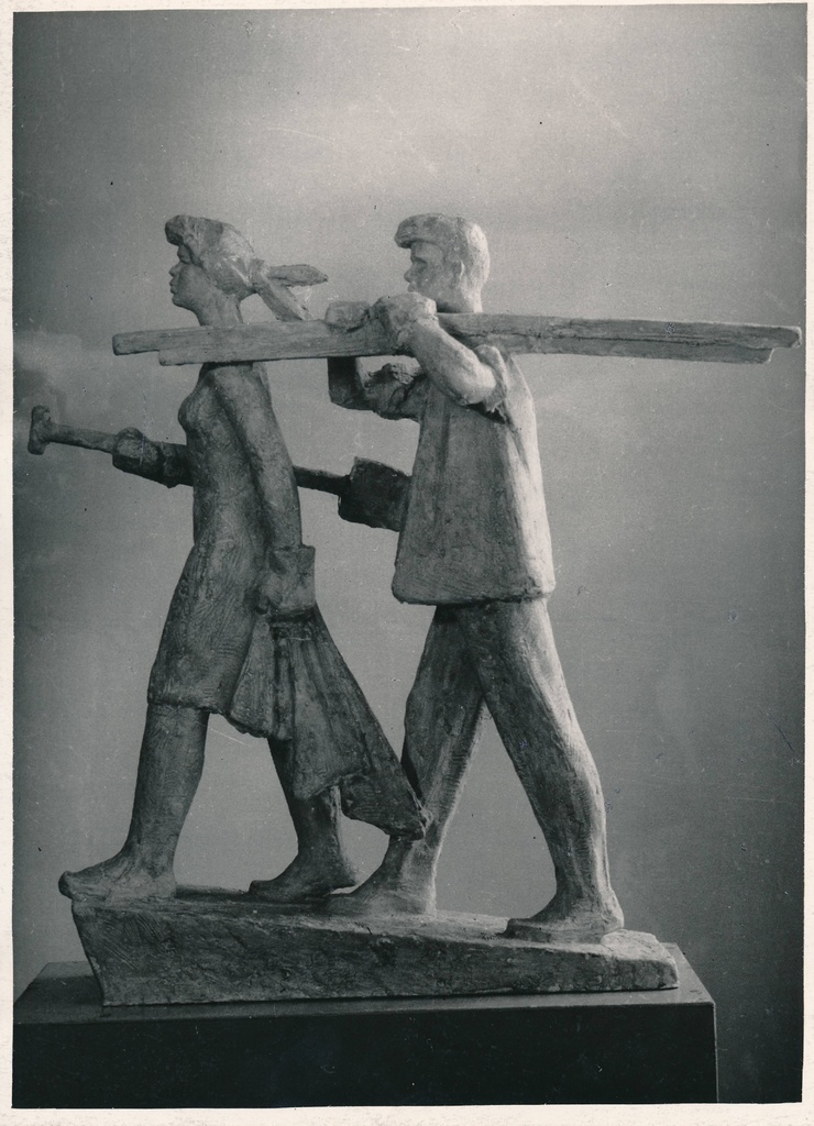 Elmar Rebane,  skulptuur "Enne loenguid". Tartu, 1961.