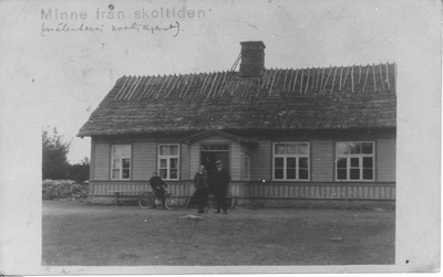 Paslepa schoolhouse  duplicate photo