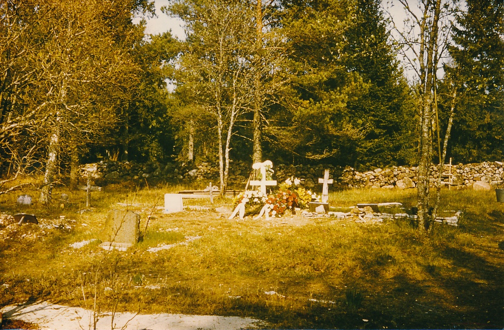 Rooslepa cemetery